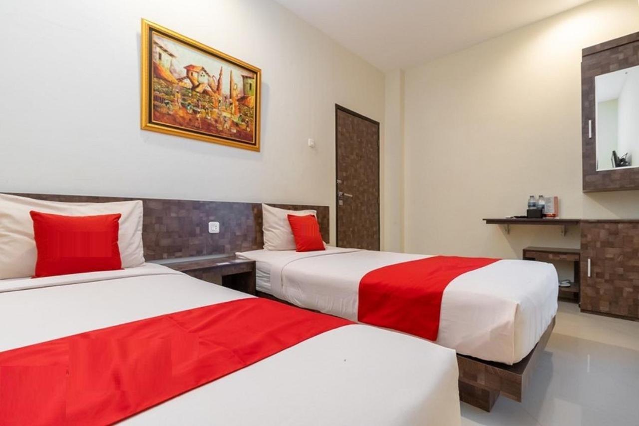 Hotel Domino Palembang Eksteriør billede