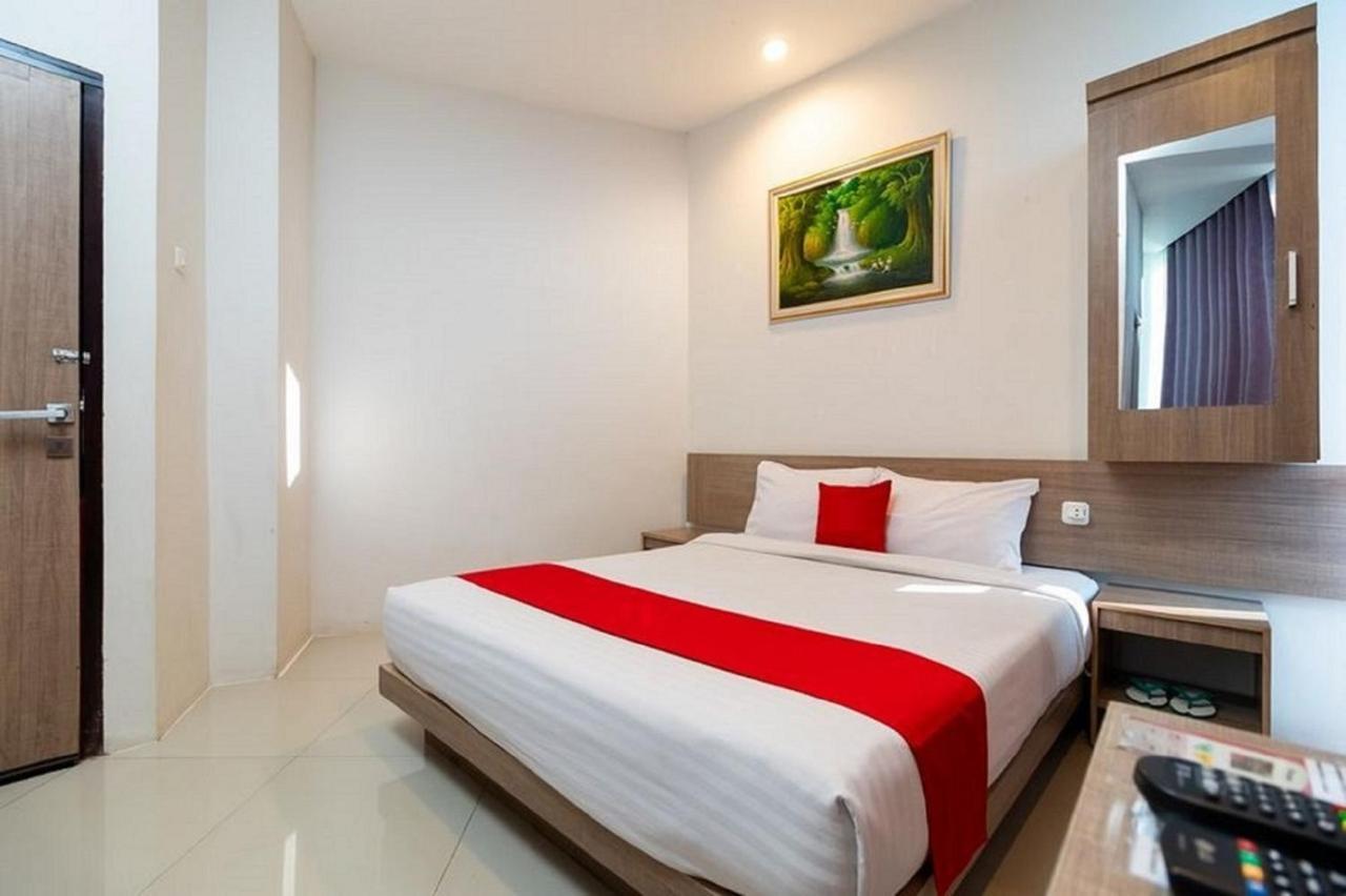 Hotel Domino Palembang Eksteriør billede